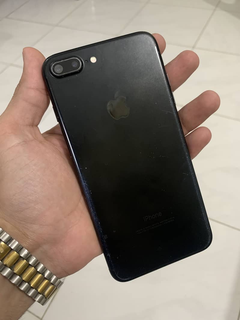 Apple iPhone 7 Plus 1