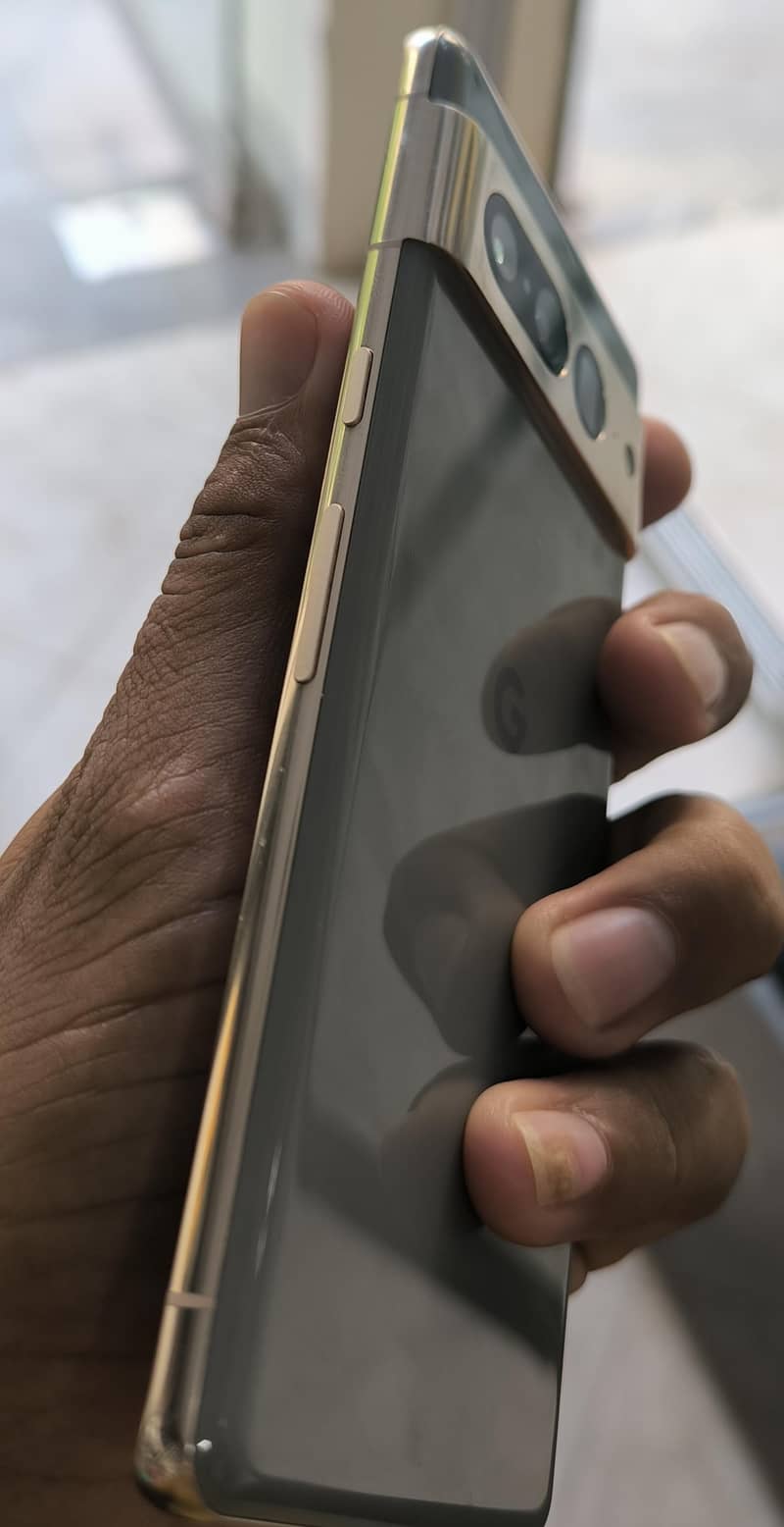 Google Pixel 7 Pro 4