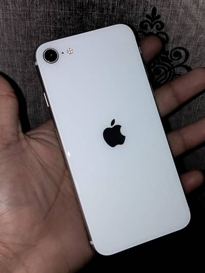 Apple iPhone SE