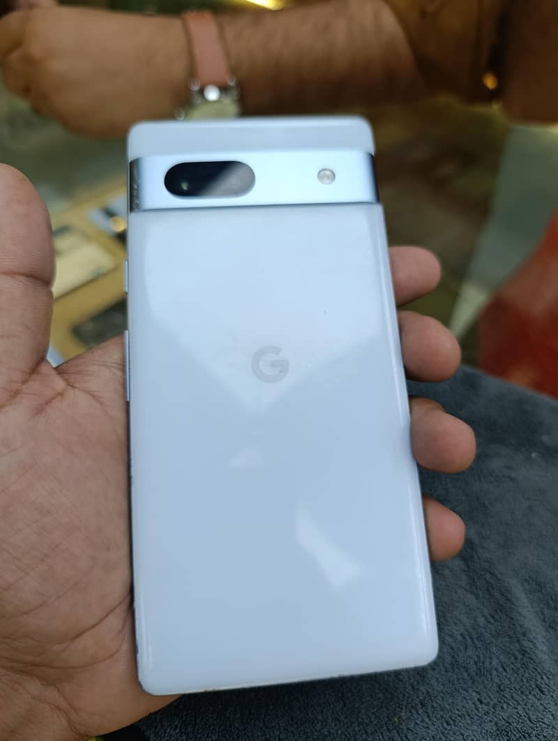 Google Pixel 7a 1