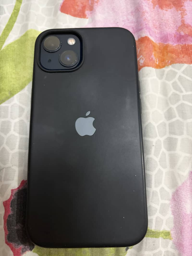 Apple iPhone 13 8