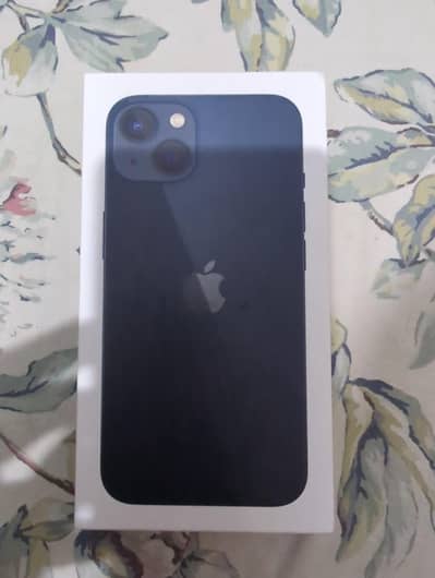 Apple iPhone 13