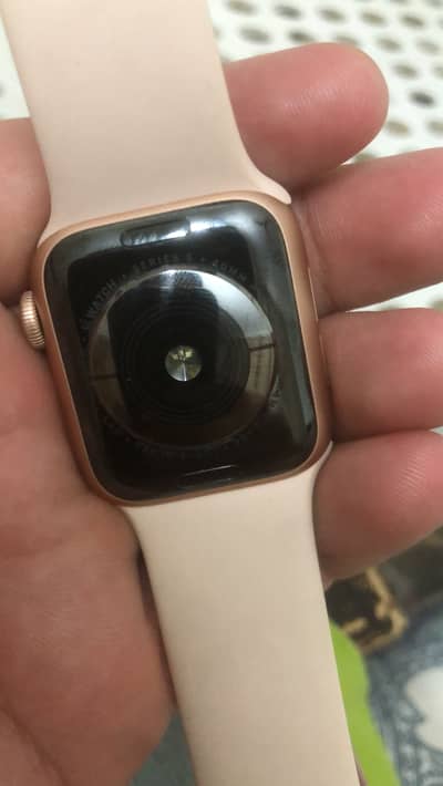 Apple Watch series 5 iCloud lock