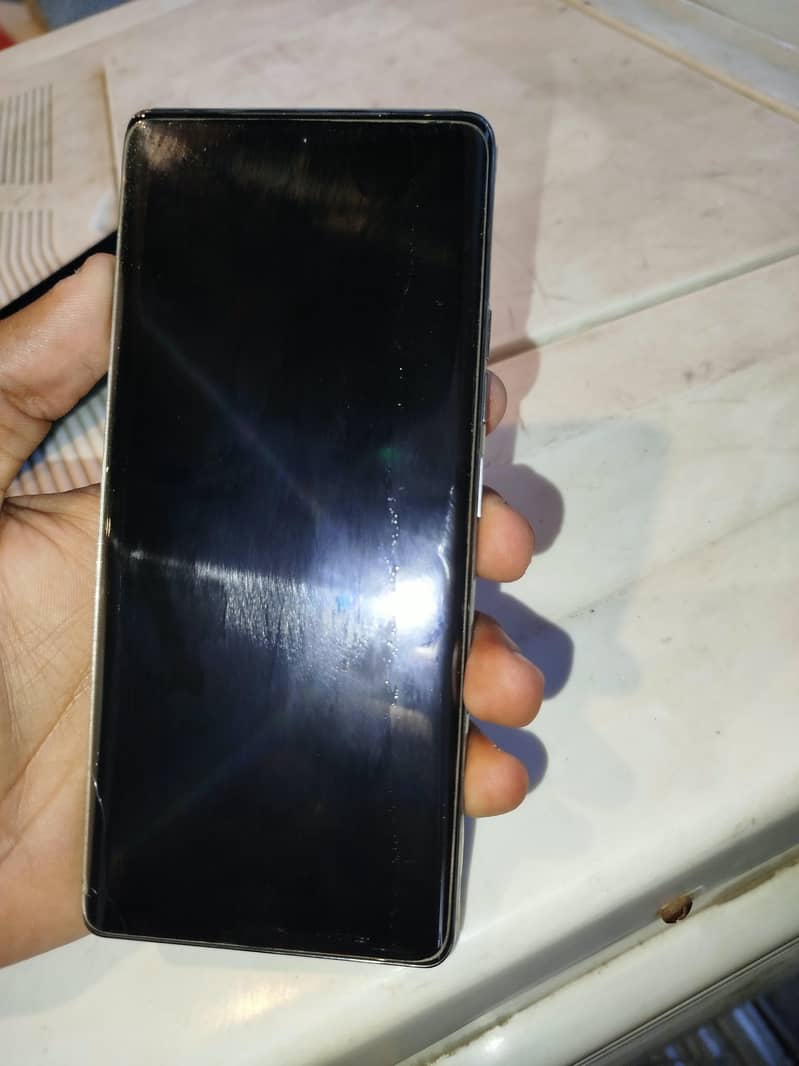 Tecno CAMON 40 Pro 1