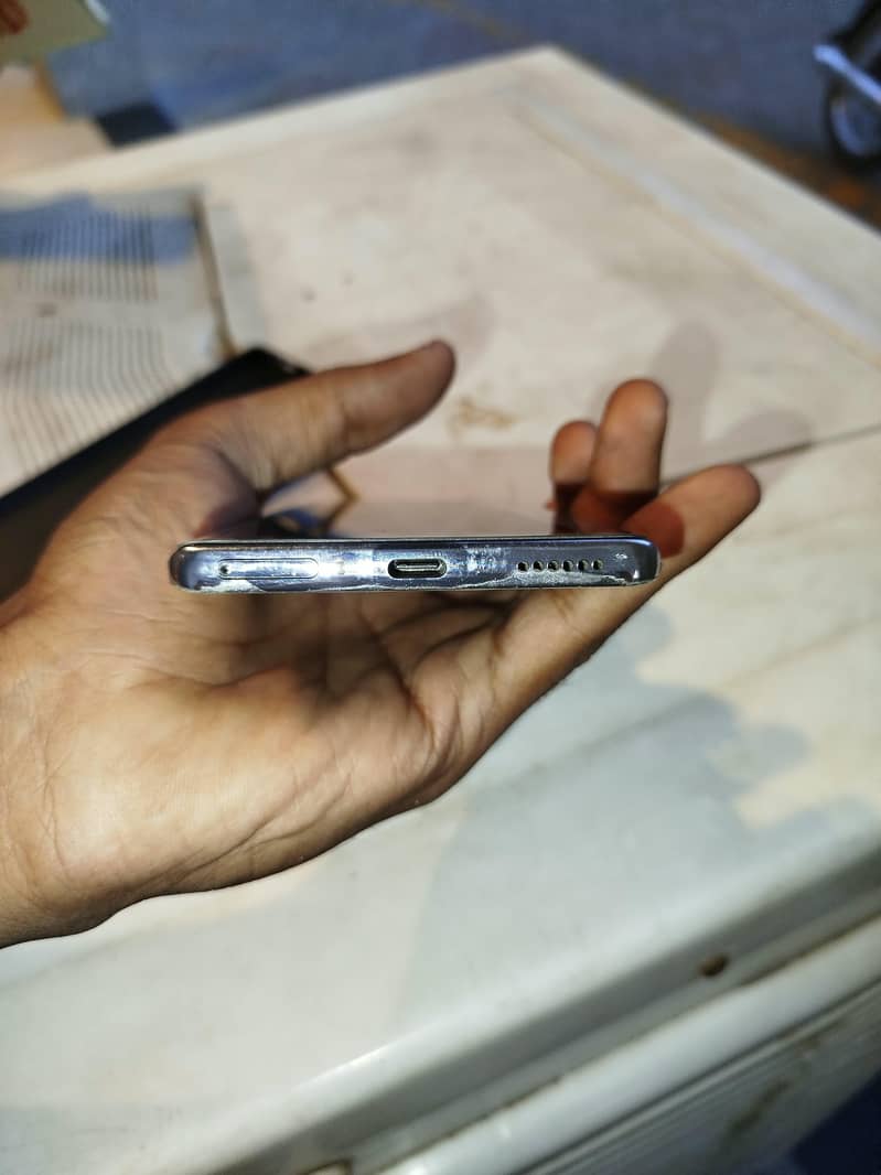 Tecno CAMON 40 Pro 6