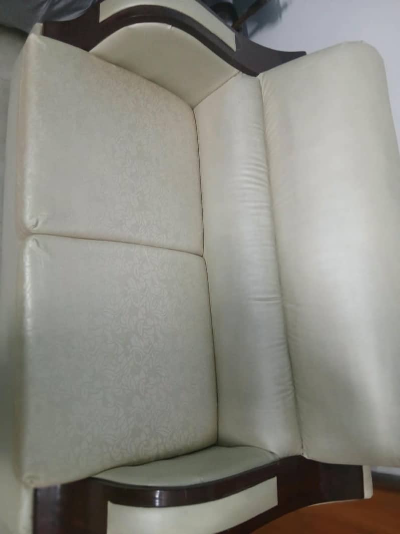 2leather sofa 0