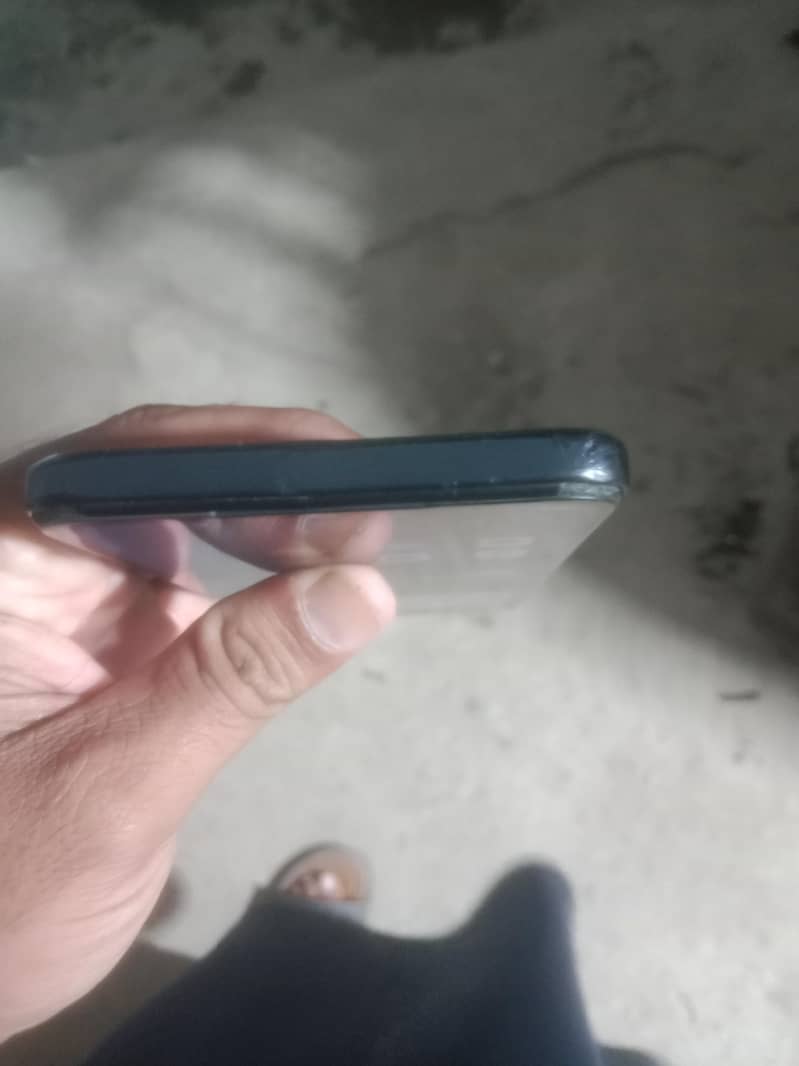 Tecno Spark 9T 4
