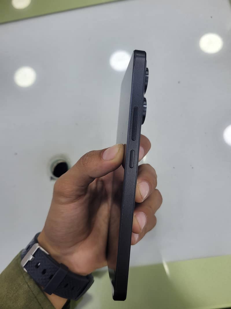 Xiaomi Redmi Note 13 Pro 4