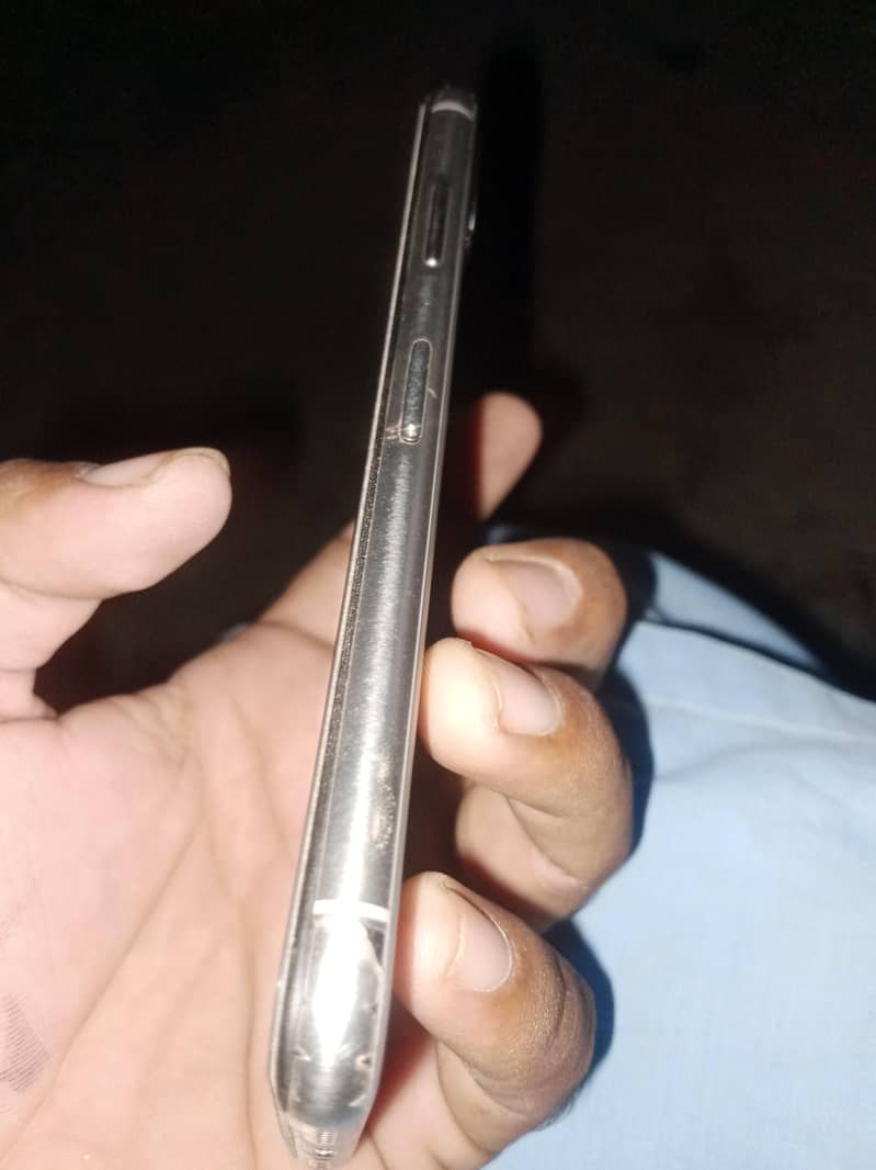Apple iPhone X 2