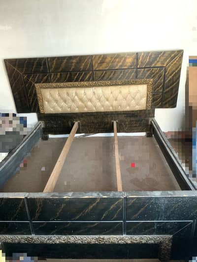 King size bed with dressing & side tables