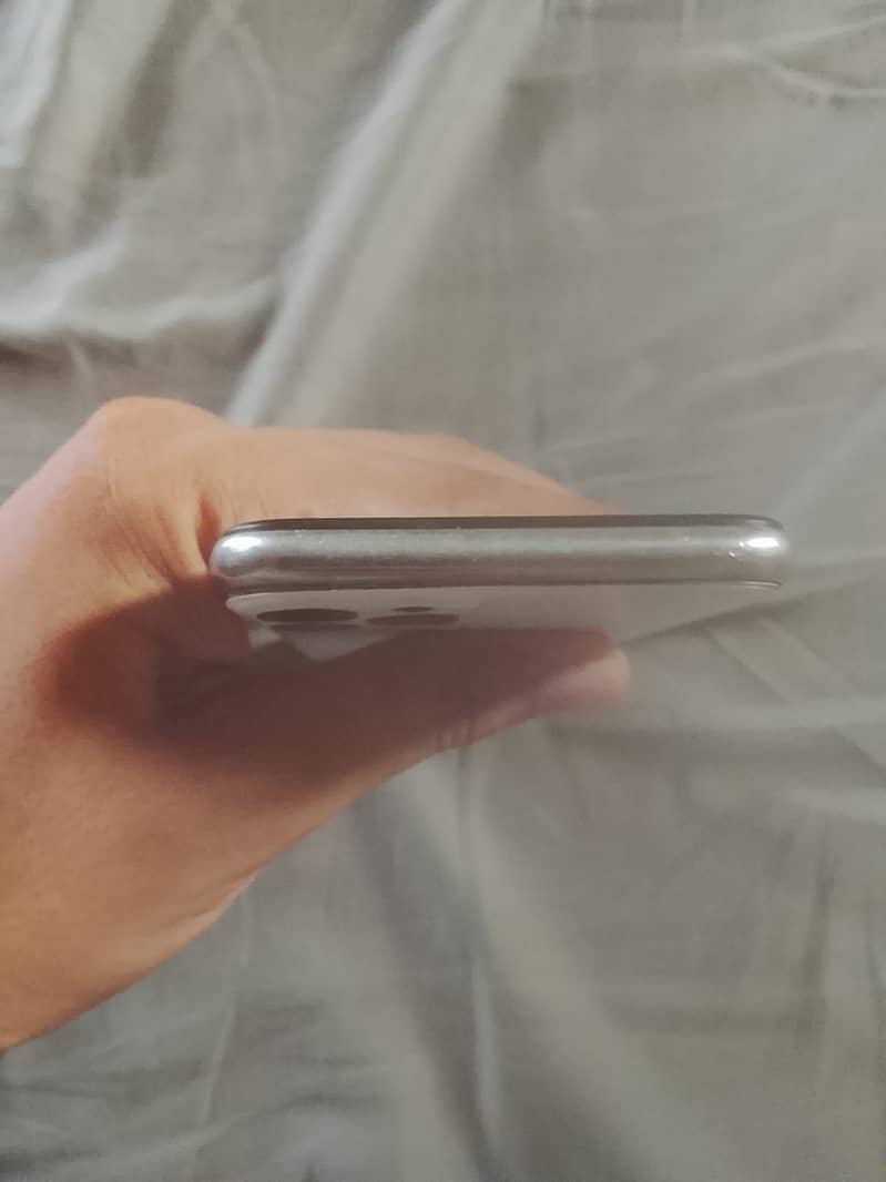Apple iPhone X 2