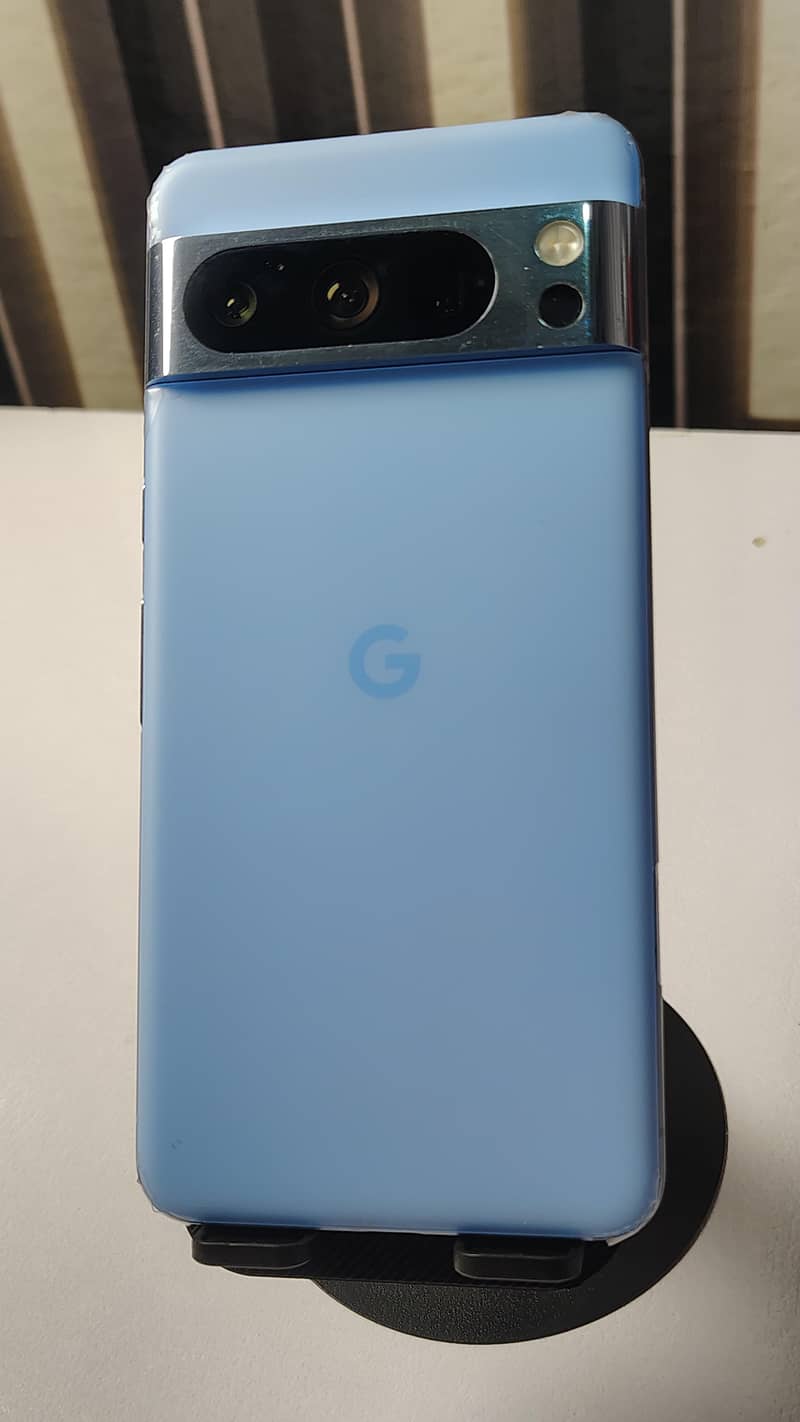 Google pixel 8 pro 1