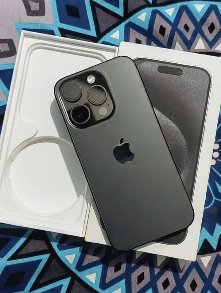 Apple iPhone 15 Pro 2