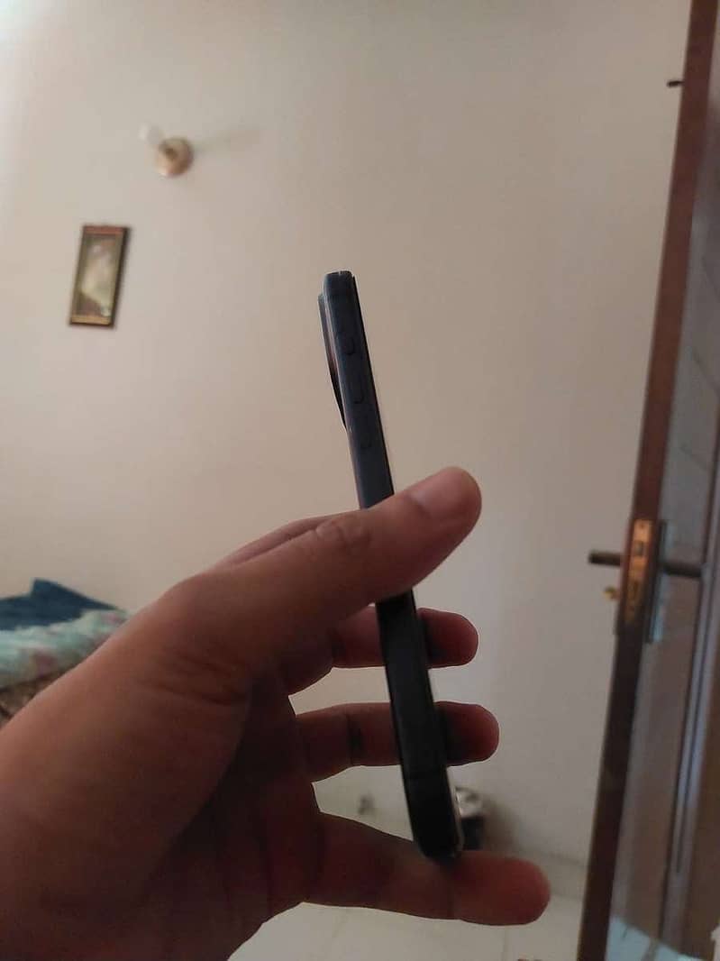Apple iPhone 17 Pro Max 0