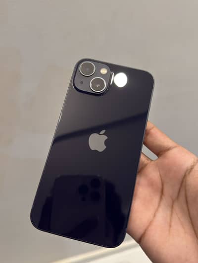 Apple iPhone 13