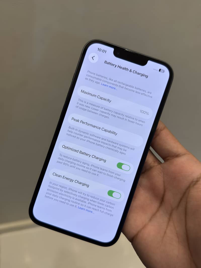 Apple iPhone 13 1