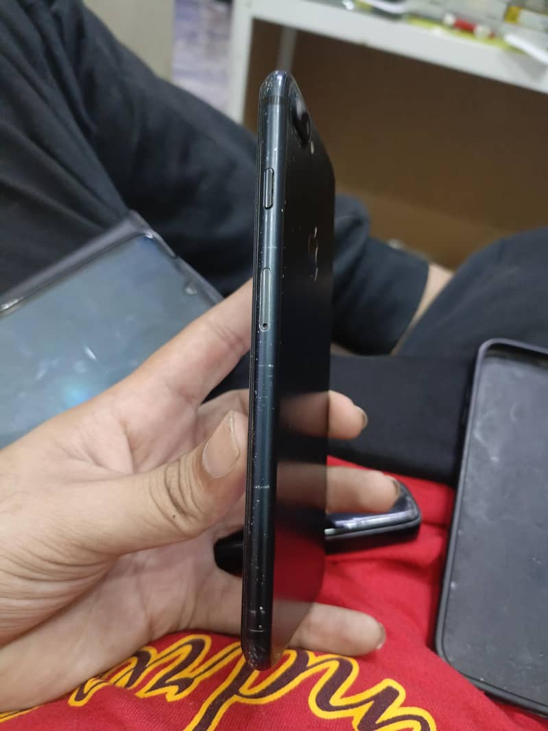 Apple iPhone 7 Plus 4