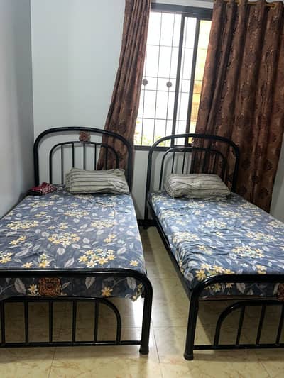 2 single iron bed with mattress