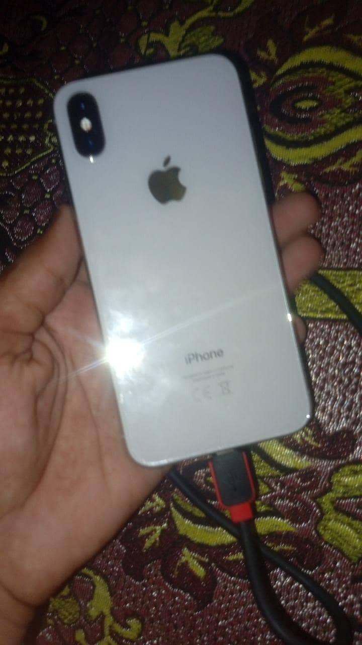 Apple iPhone X 3
