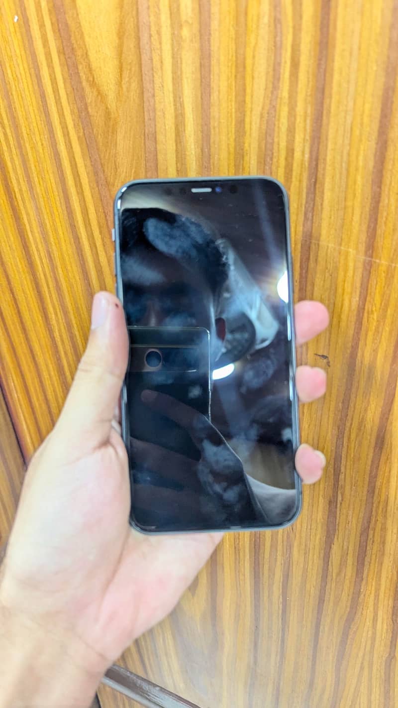 Apple iPhone 11 1