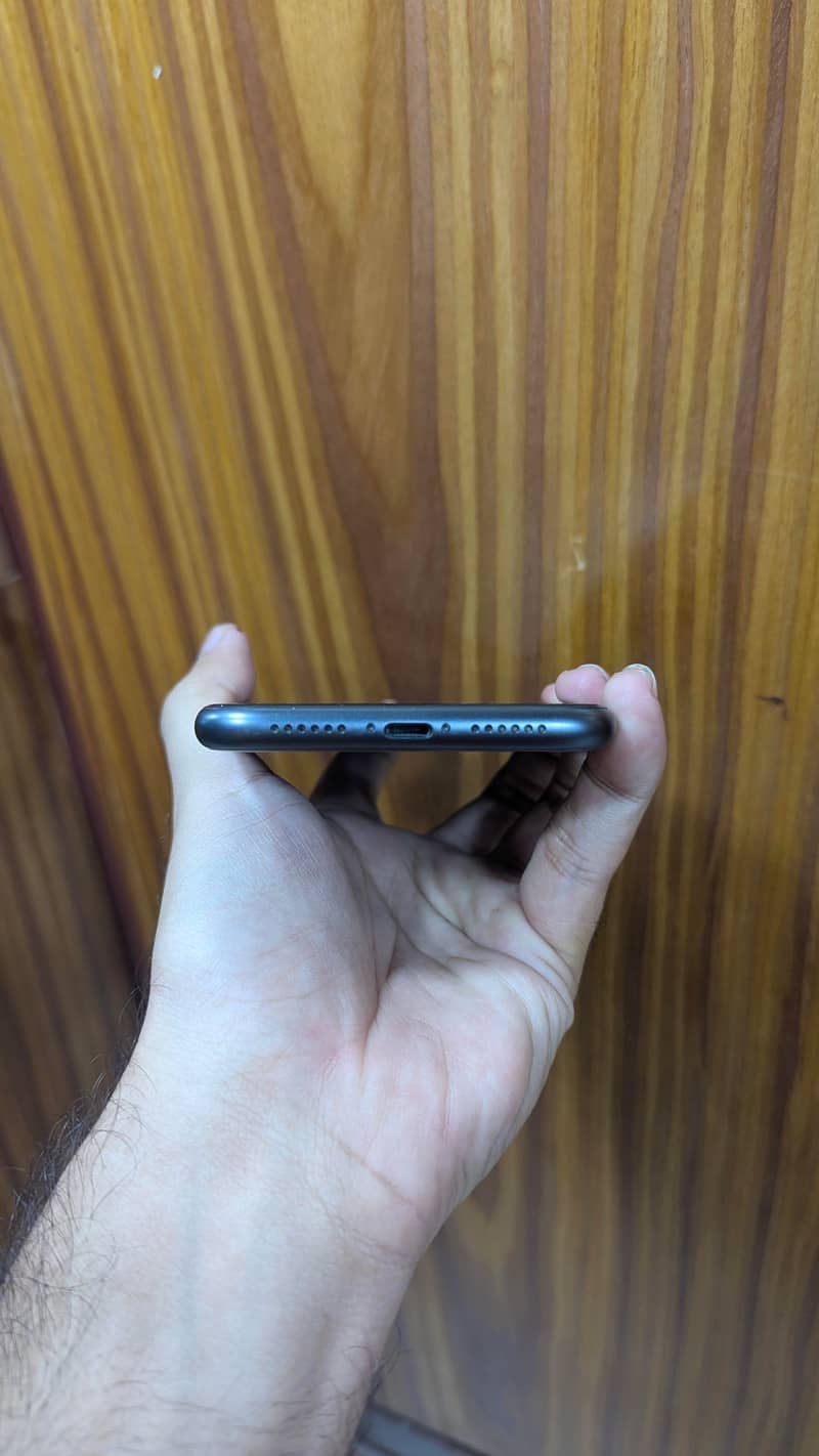 Apple iPhone 11 2