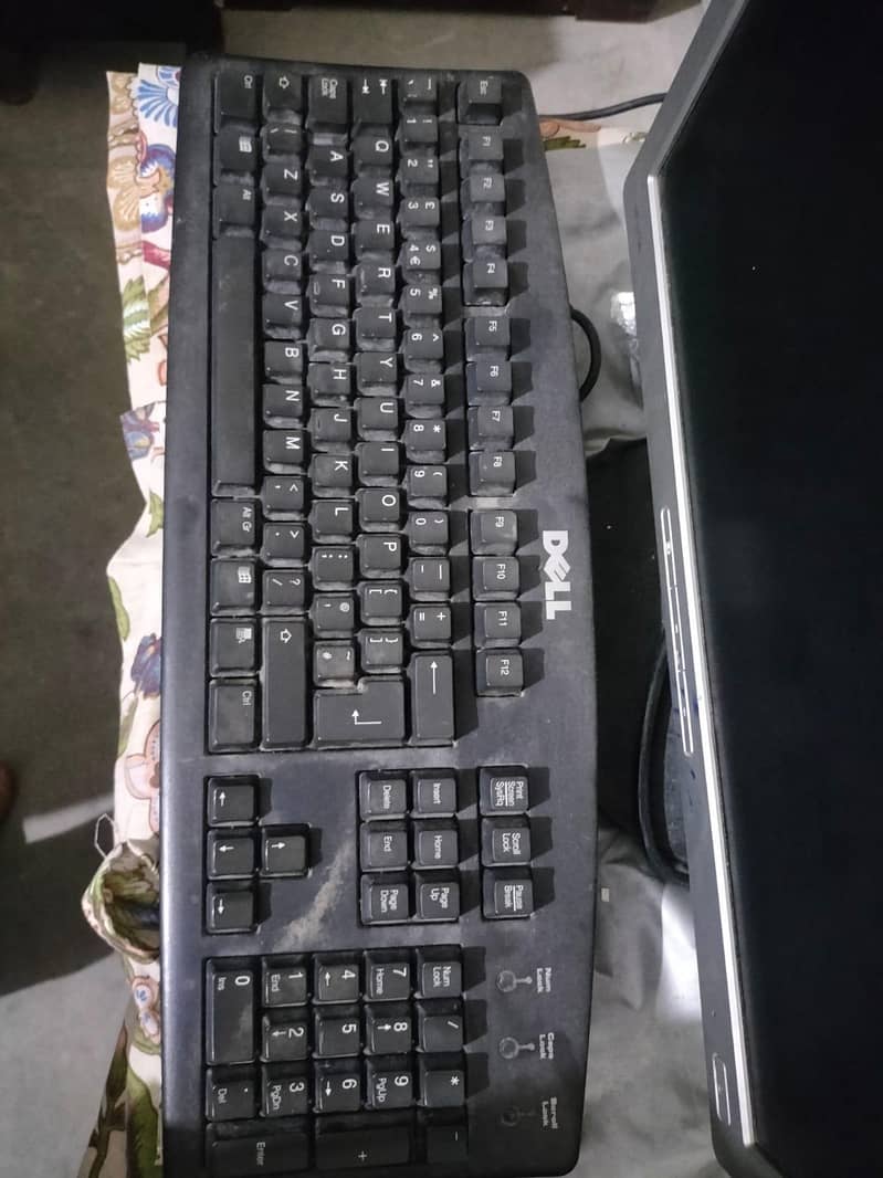 HP COMPUTER WITH ALL ACCESSORIES 1