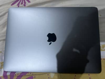 Macbook air m1 (Read Ad)