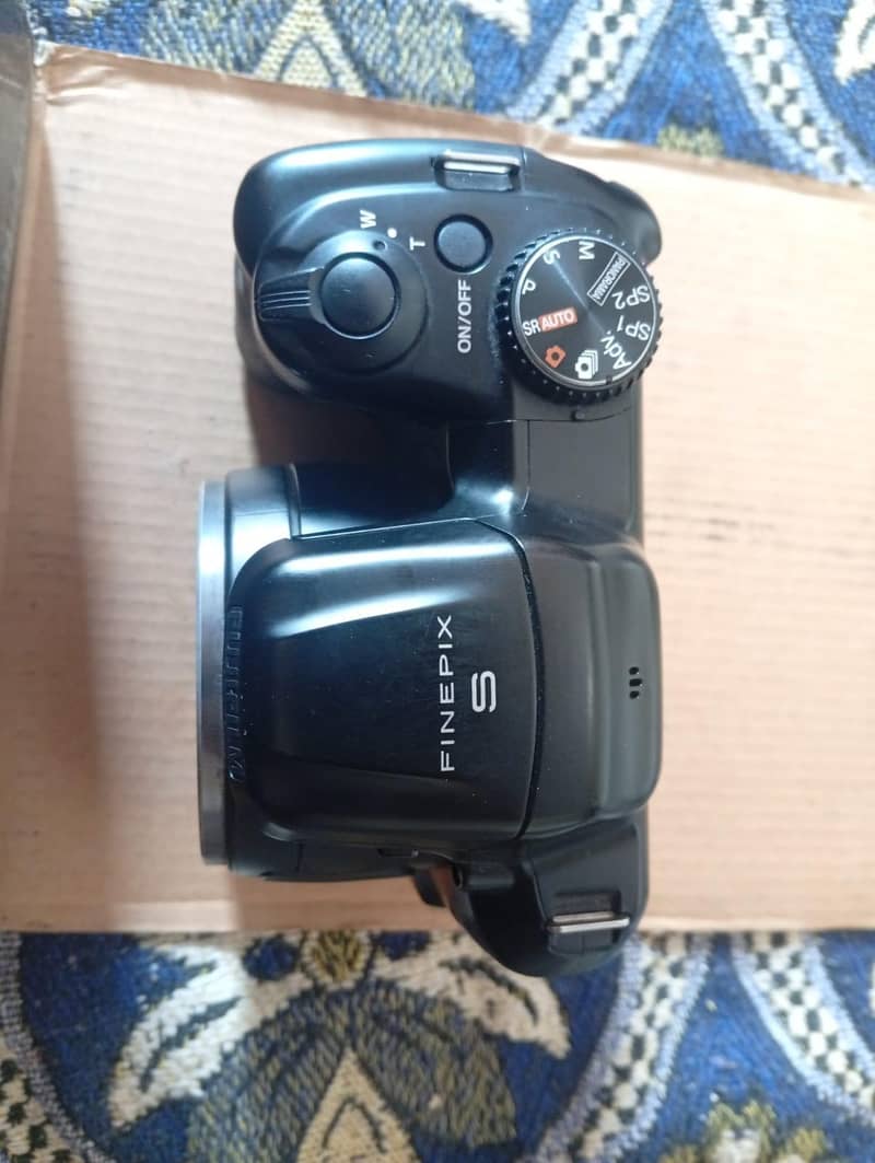 10/10 condition camera is working 4