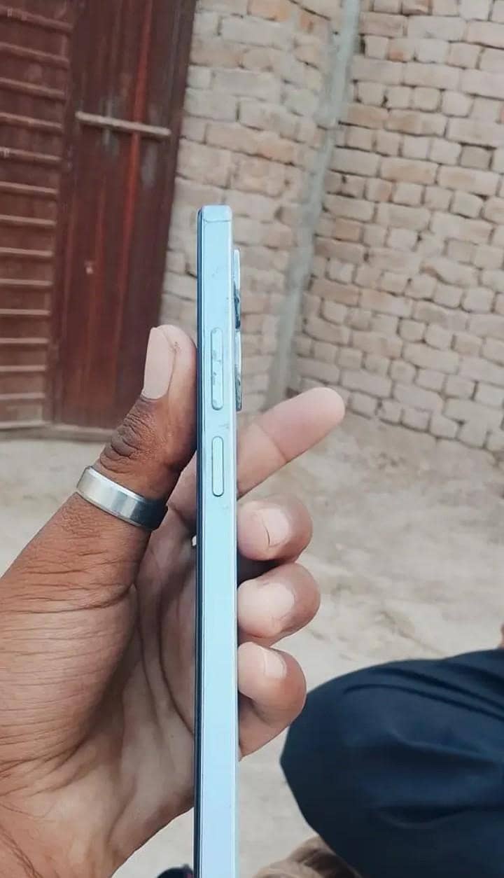 Realme Note 60 2
