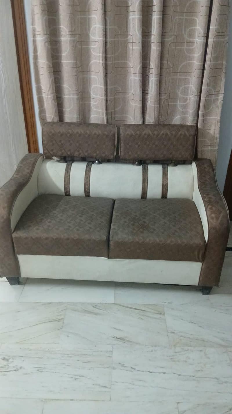 2leather sofa 7