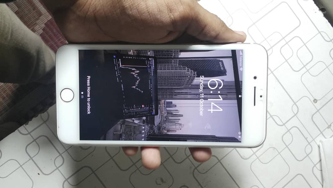 Apple iPhone 7 Plus 2