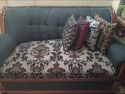 used seven seater sofa set in good condition