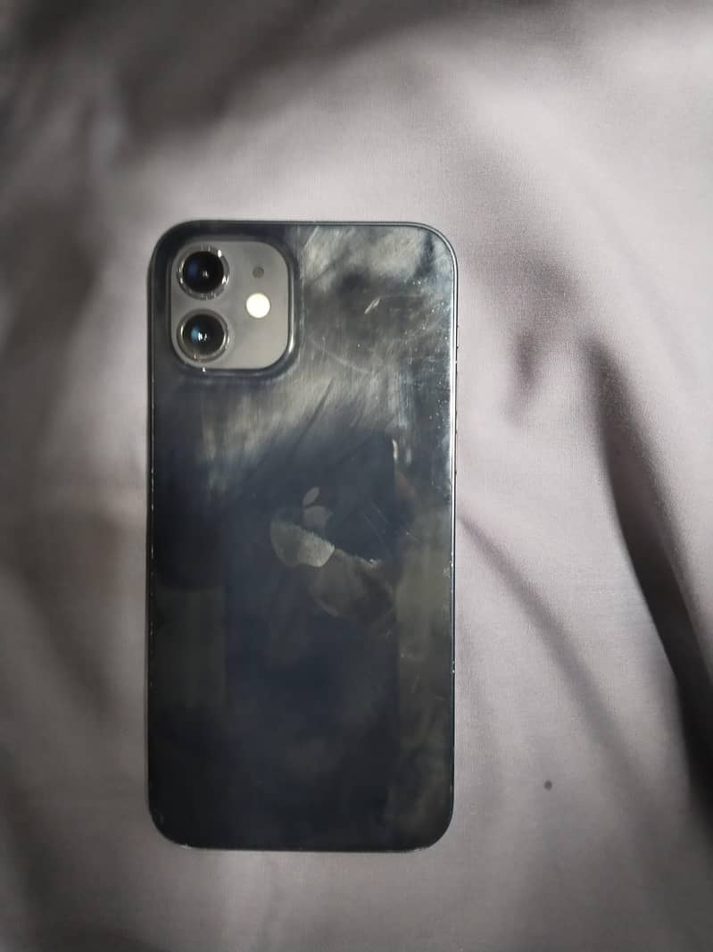 Apple iPhone 12 6