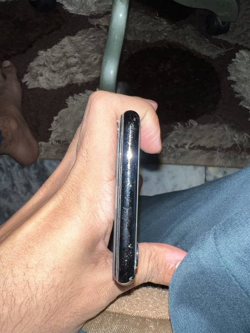 Apple iPhone X 0