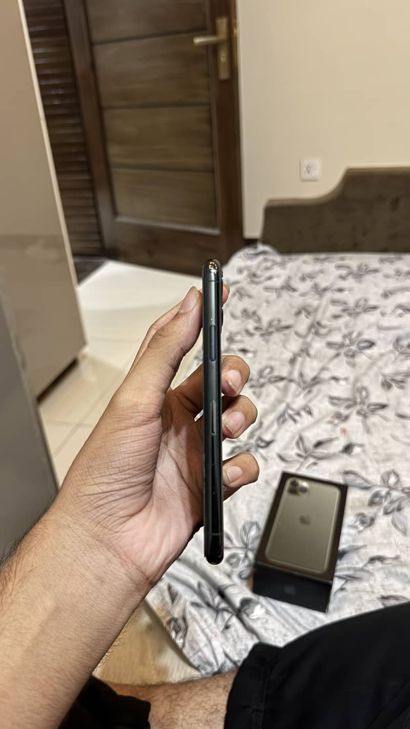 Iphone 11 pro 1