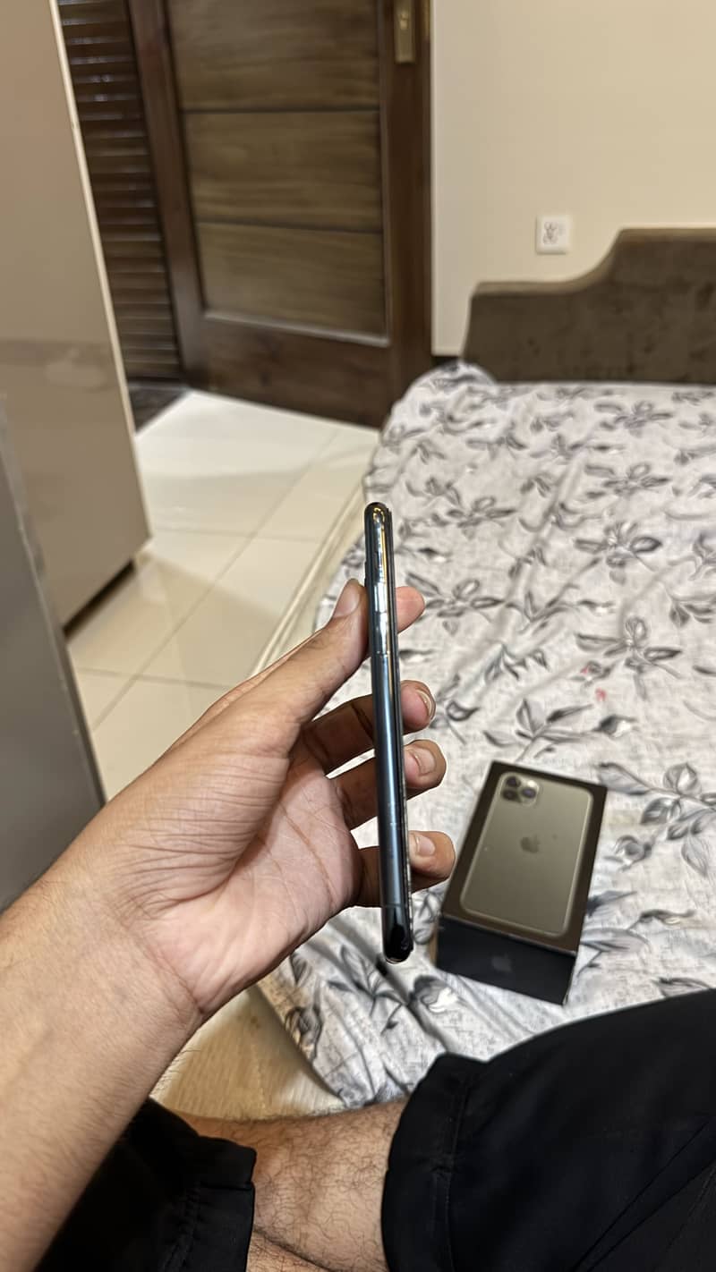 Iphone 11 pro 6