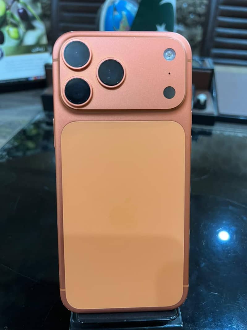 Apple iPhone 17 Pro Max 0