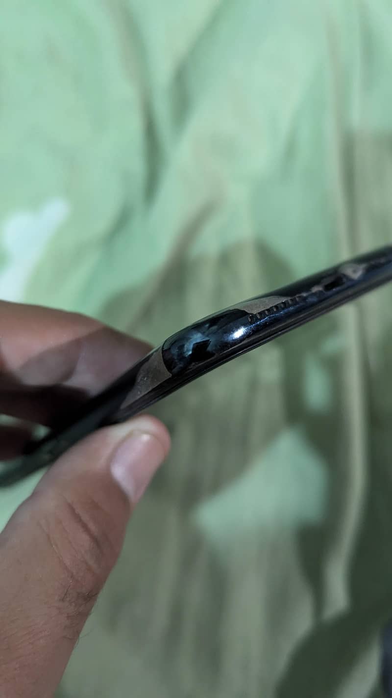 Apple iPhone 11 Pro Max 3