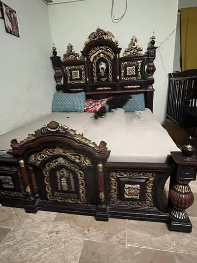 wooden furniture chonoiti