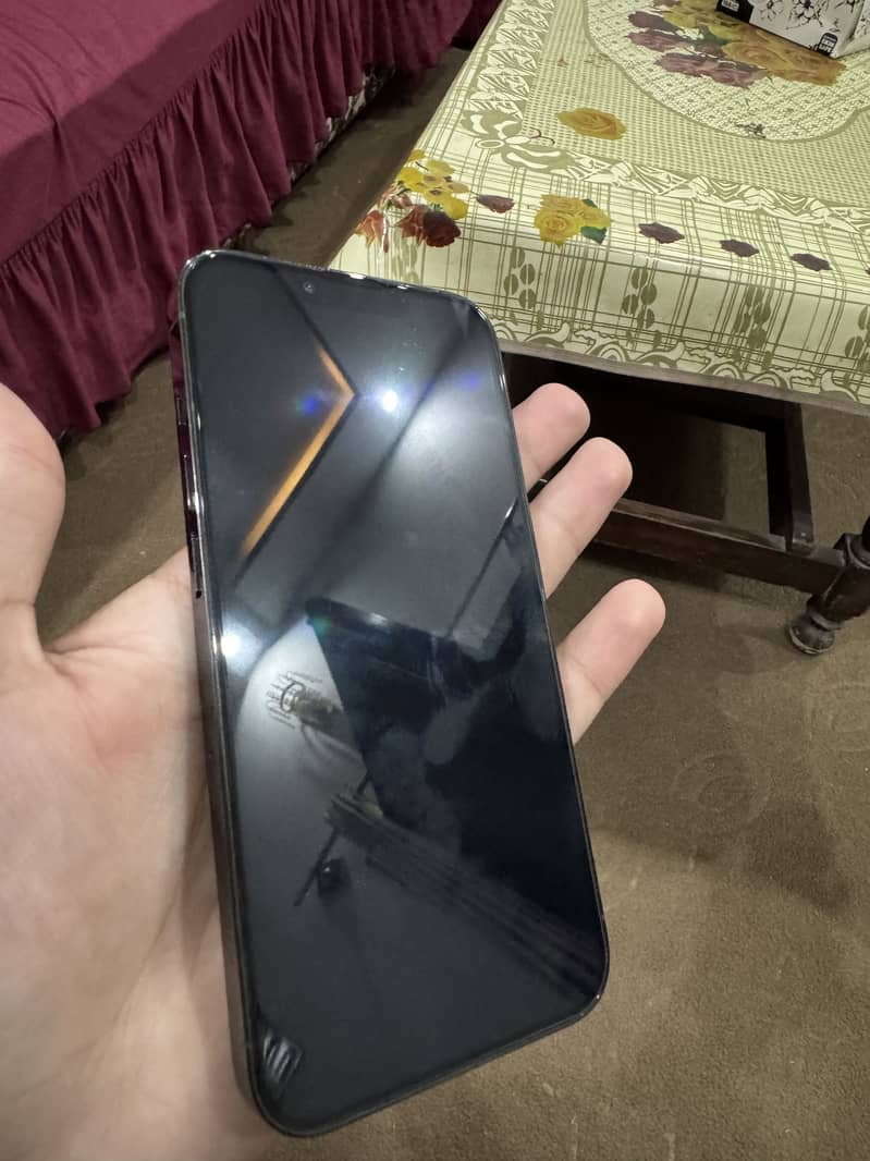 IPHONE 13 PRO 4