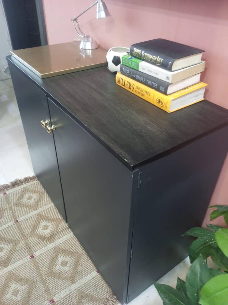 Good condition table 3