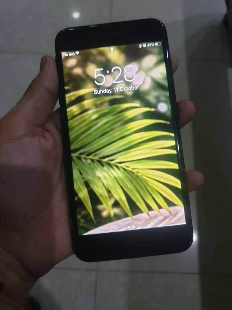 Apple iPhone 7 Plus 1