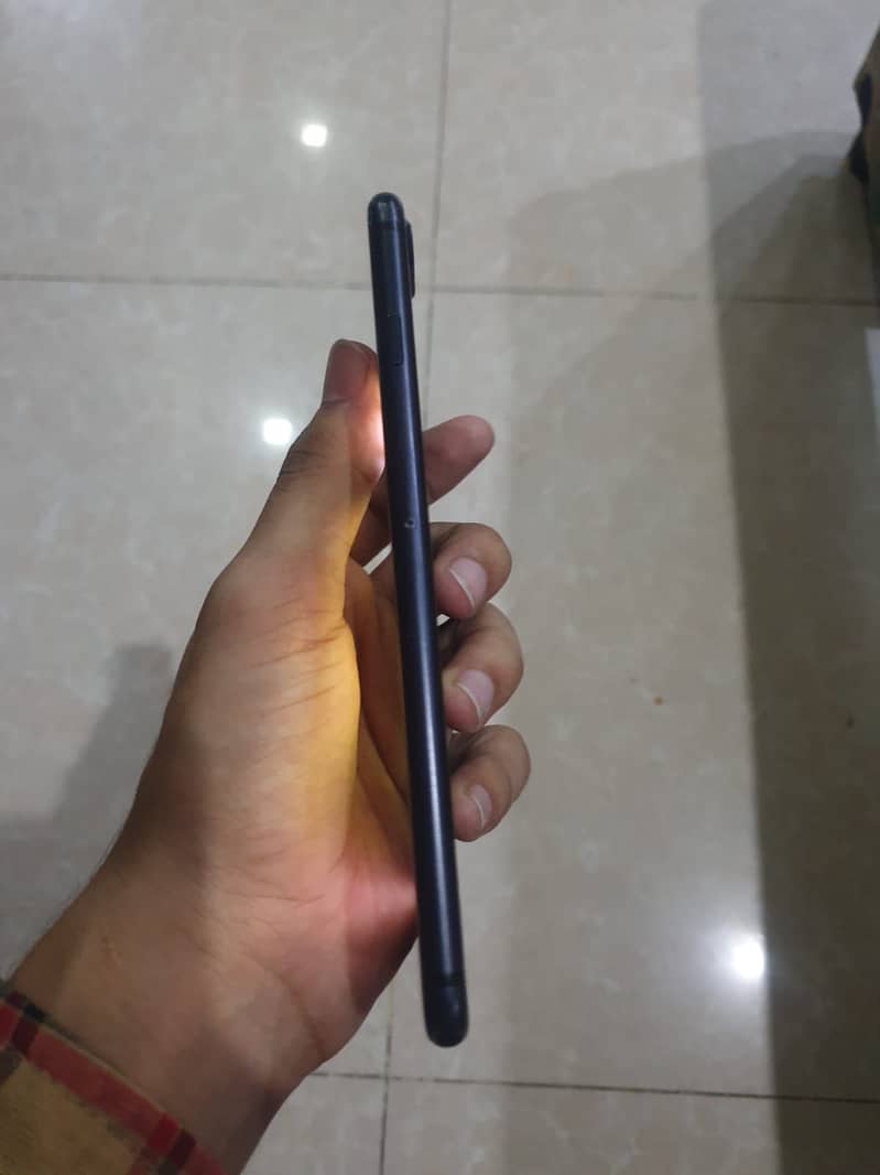 Apple iPhone 7 Plus 4