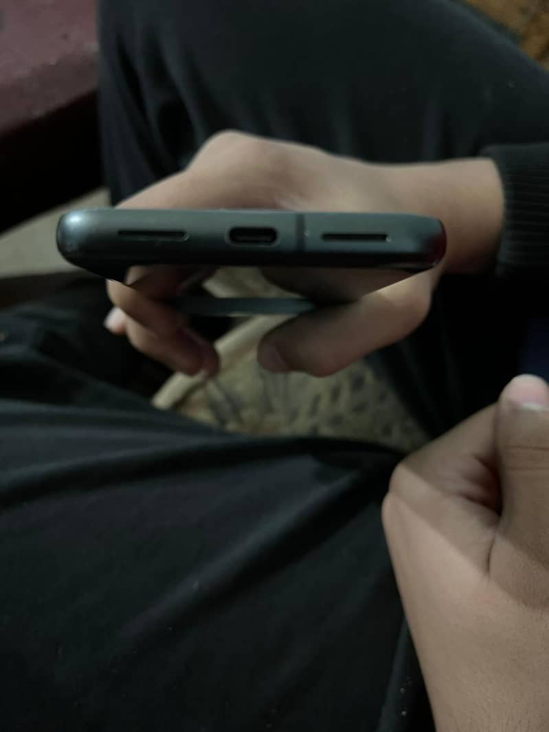 Google Pixel 8 3