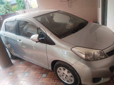 Toyota Vitz 2015
