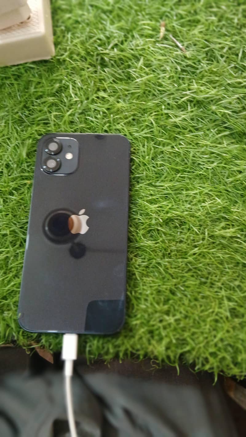 Apple iPhone 12 0