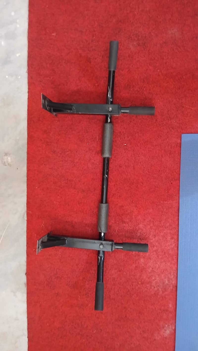 New pullup bar. 0