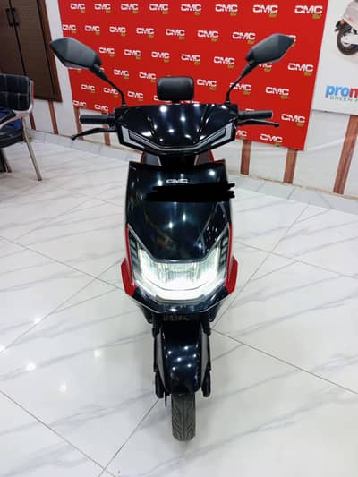 CMC T20 super scooty  1000watts motor lithium ion Phosphate battery