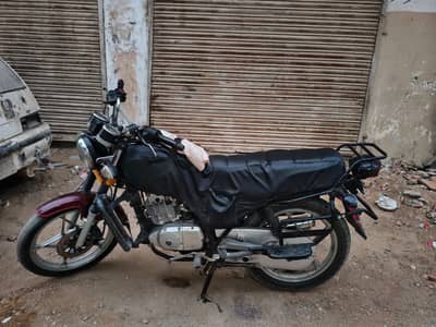 Suzuki GS 150 2021