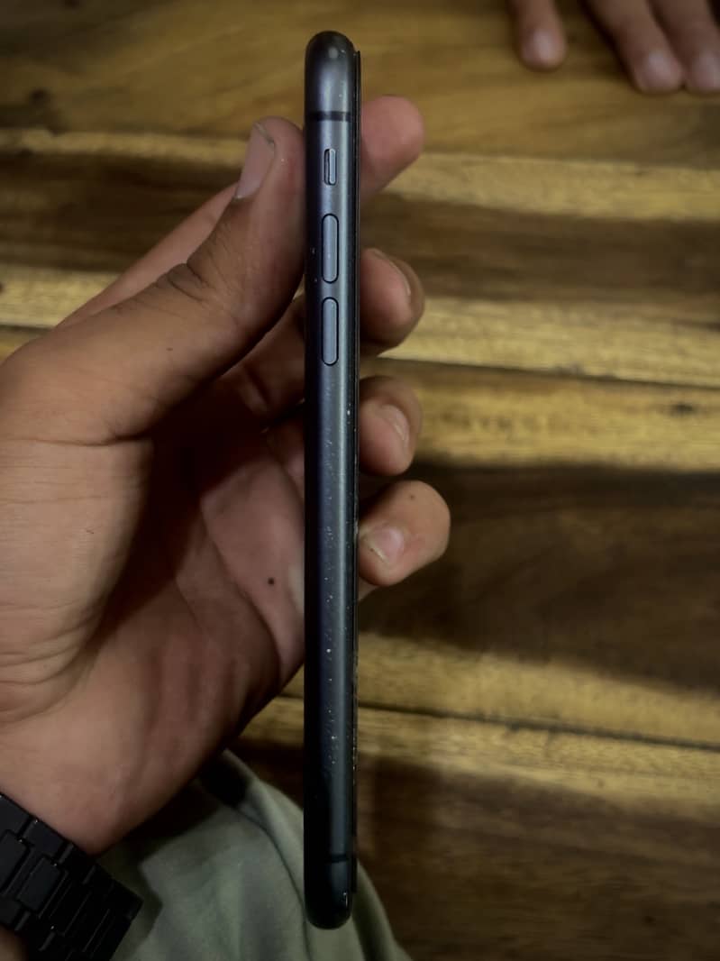 Apple iPhone 11 2